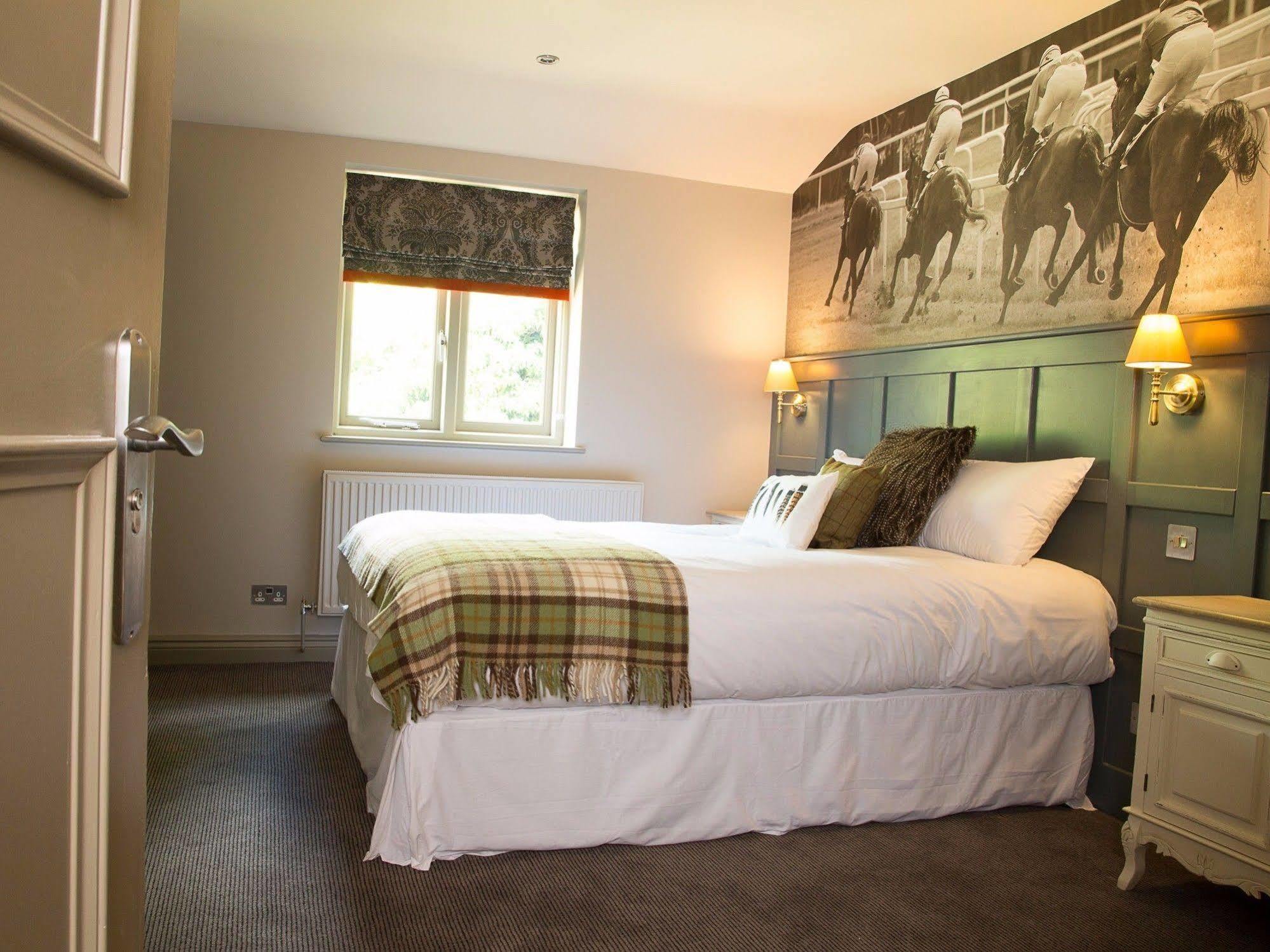 Hotel The Carnarvon Arms Newbury  Zewnętrze zdjęcie