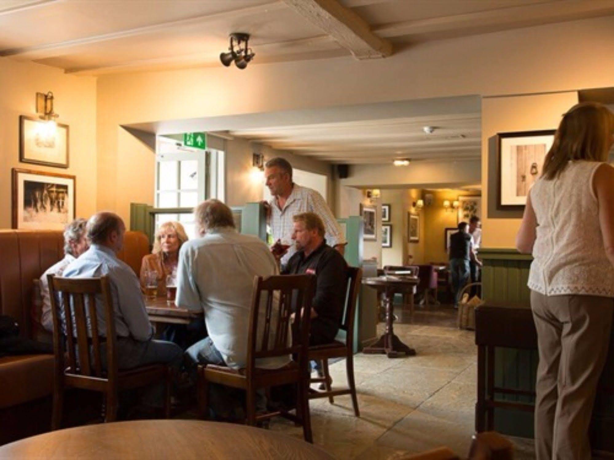 Hotel The Carnarvon Arms Newbury  Zewnętrze zdjęcie
